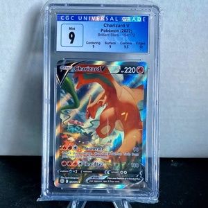 CGC 9 Pokemon EN Charizard V #154